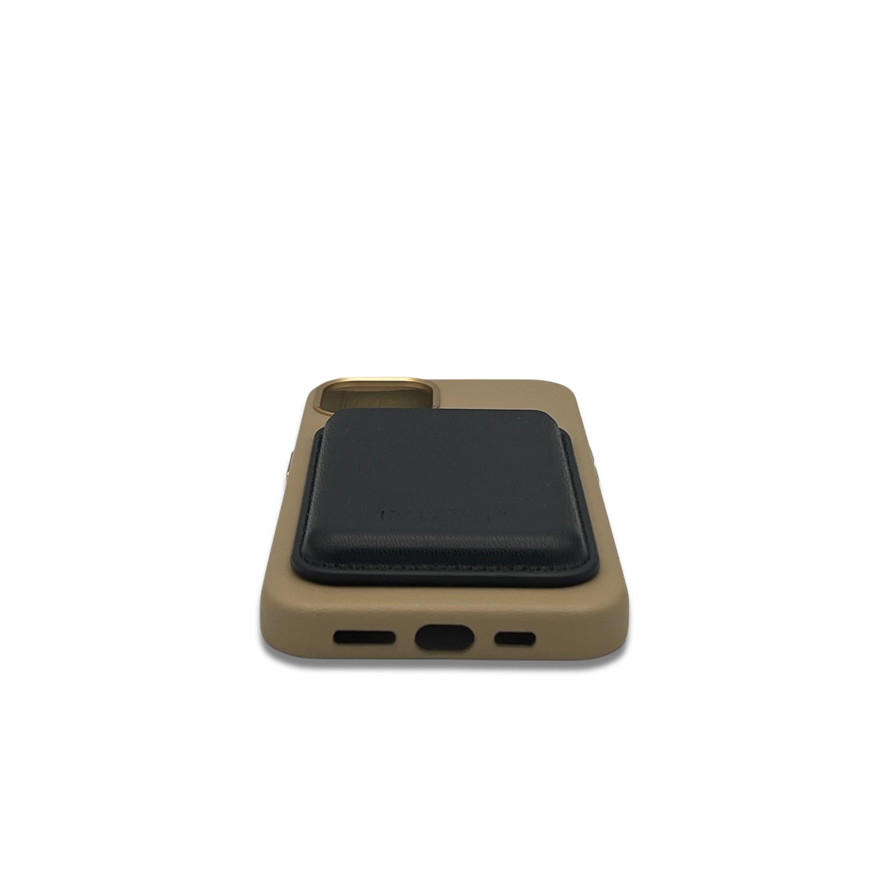 Vegane Maislederhülle sand + veganes MagSafe Wallet schwarz im Set
