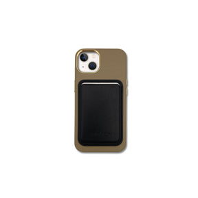 Vegane Maislederhülle sand + veganes MagSafe Wallet schwarz im Set